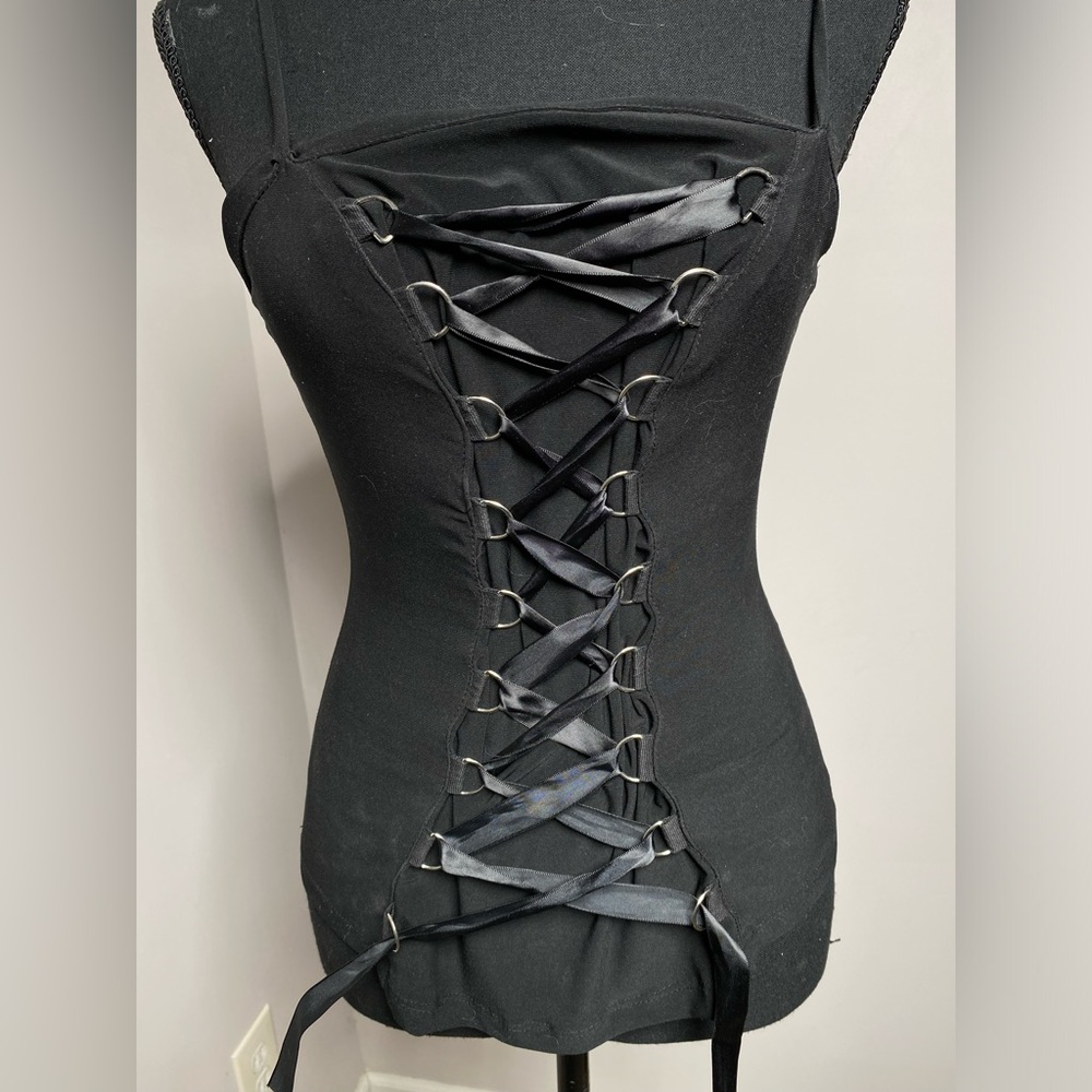 Rave medium Black Vintage Made in USA Strappy Front Top - Picture 3 of 11